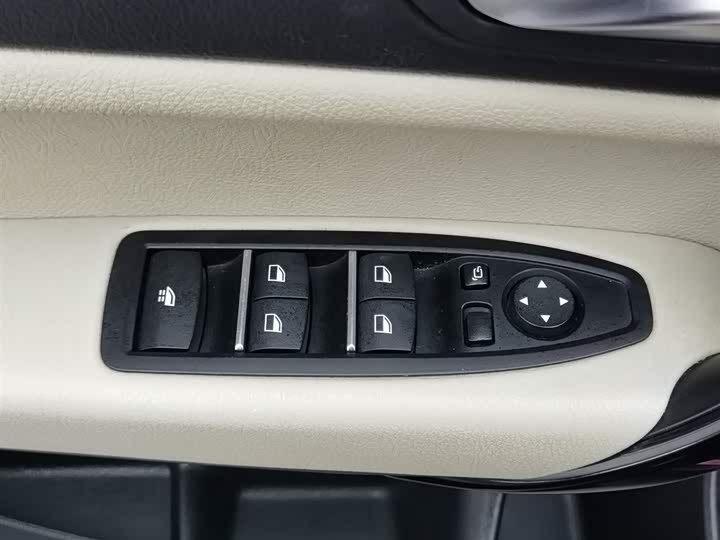 Фото 9 - BMW 2 Series