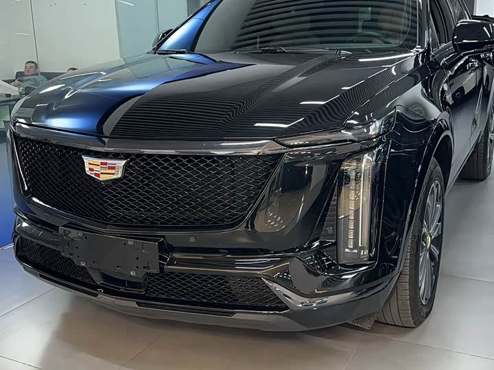 Фото 2 - Cadillac XT5