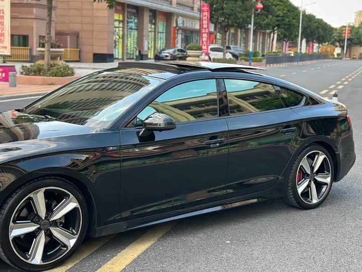 Фото 6 - Audi A5