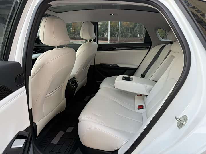 Фото 6 - Geely Galaxy L6