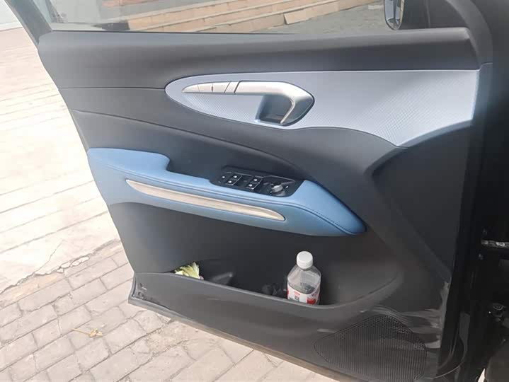 Фото 7 - Bestune T90