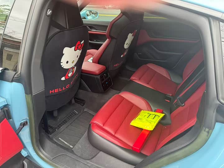 Фото 9 - Porsche Taycan