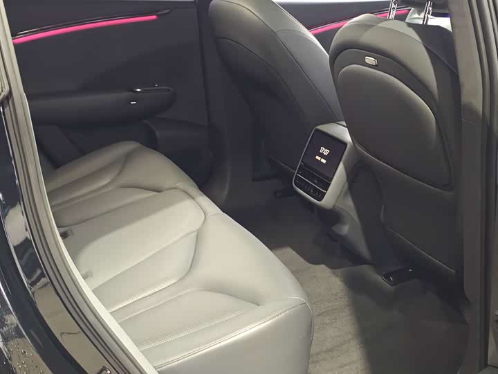 Фото 8 - XPeng G7