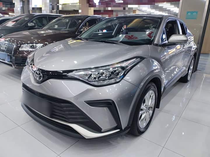 Фото 2 - Toyota Izoa