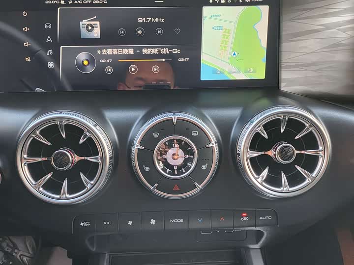 Фото 9 - Tank 300