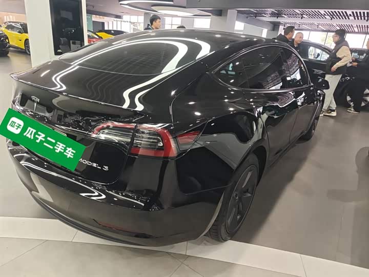 Фото 7 - Tesla Model 3