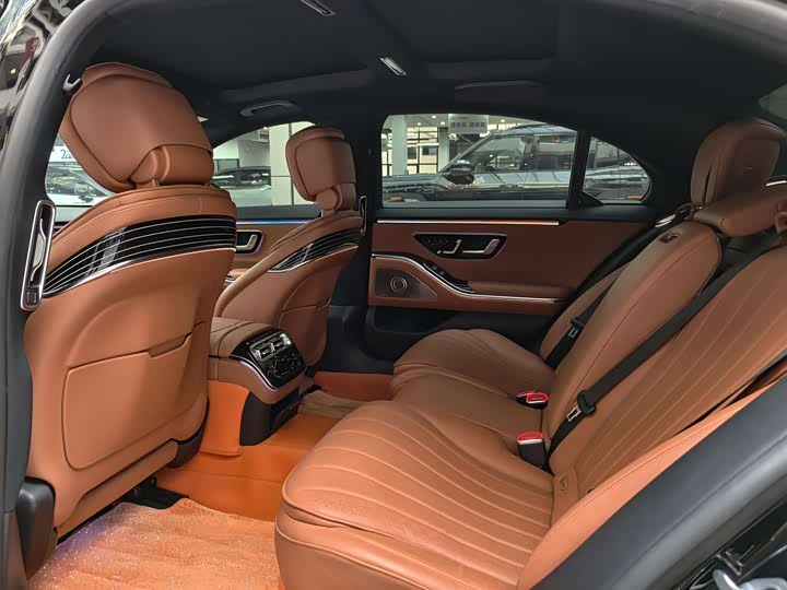 Фото 8 - Mercedes-Benz S-Class