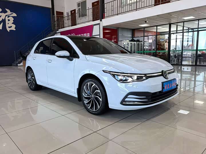 Фото 3 - Volkswagen Golf