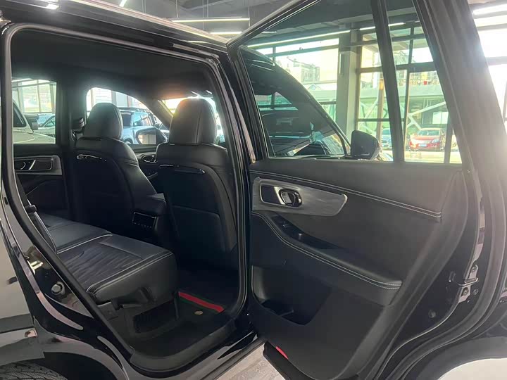 Фото 9 - GAC Trumpchi GS8