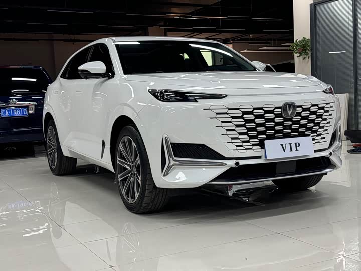 Фото 3 - Changan UNI-K