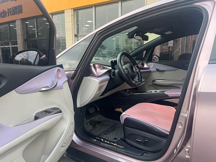 Фото 3 - BYD Dolphin