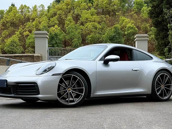 Фото 1 - Porsche 911