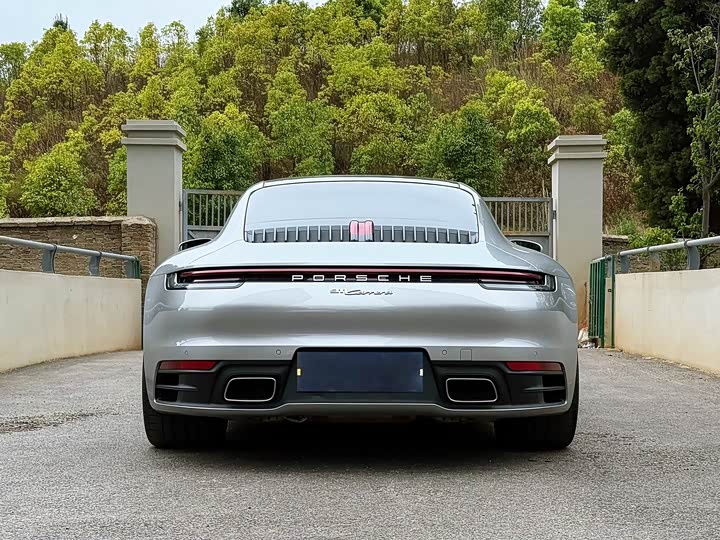 Фото 5 - Porsche 911