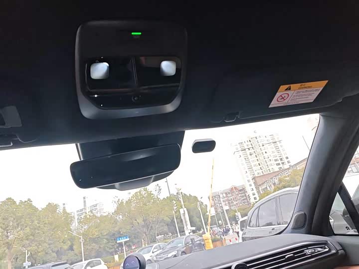 Фото 8 - Nio EC6