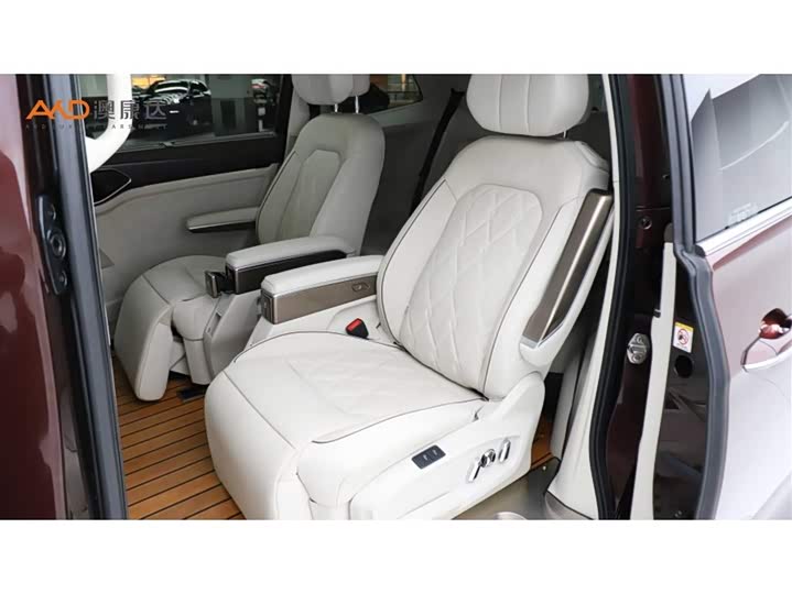 Фото 7 - Volkswagen Viloran