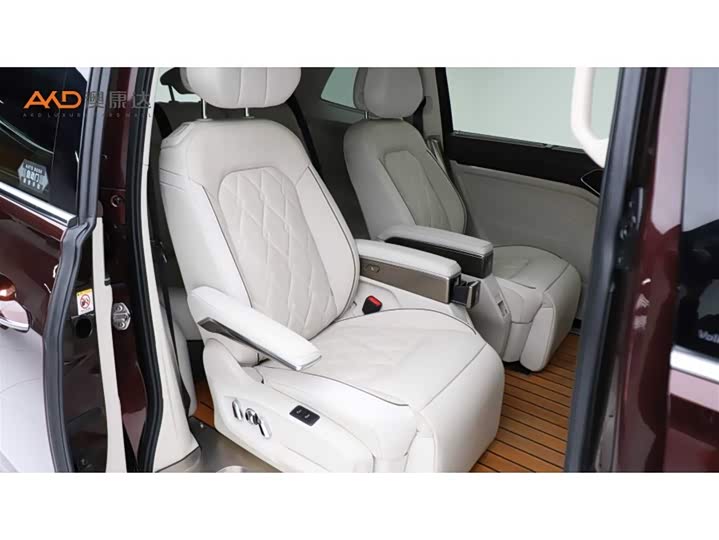 Фото 8 - Volkswagen Viloran