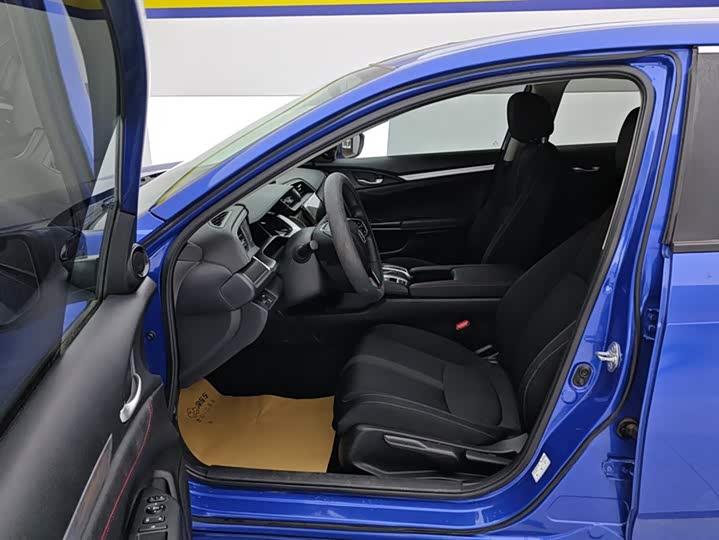 Фото 9 - Honda Civic