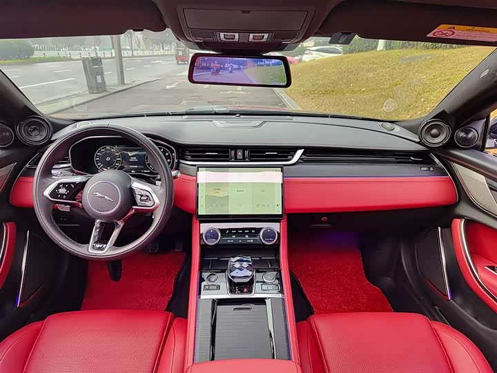 Фото 6 - Jaguar XF L