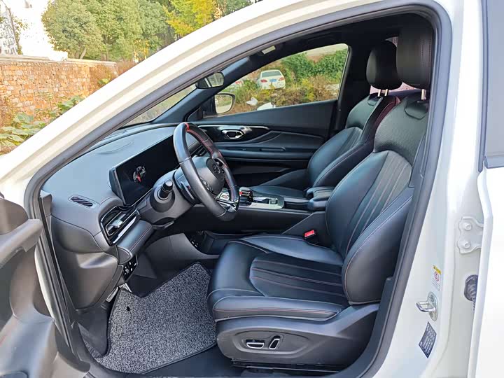 Фото 4 - GAC Trumpchi Empow R