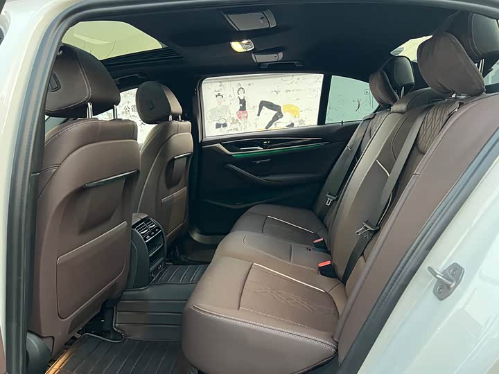 Фото 7 - BMW 5 Series