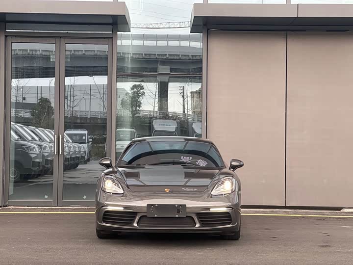 Фото 2 - Porsche Macan