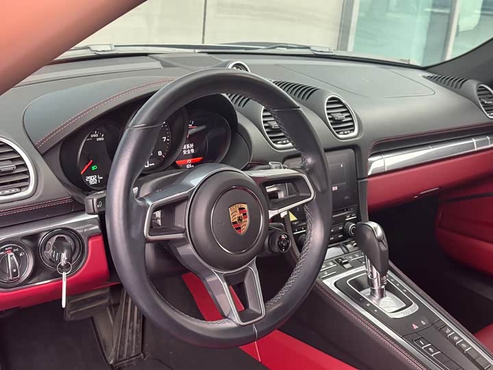 Фото 8 - Porsche Macan