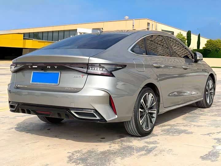 Фото 6 - Chery Arrizo 8