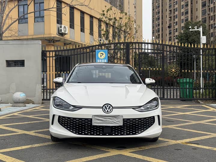 Фото 2 - Volkswagen Lamando L