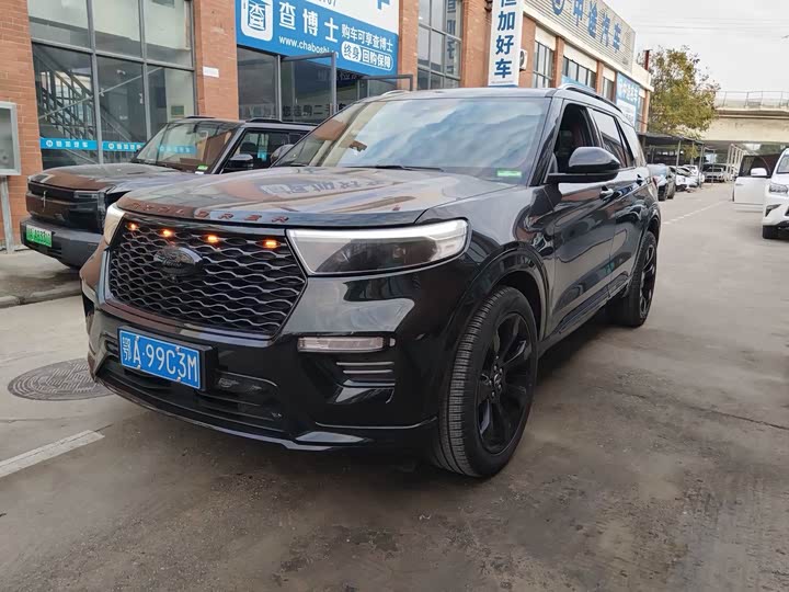 Фото 1 - Ford Explorer