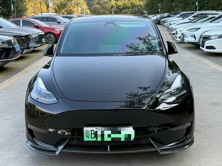 Фото 2 - Tesla Model Y