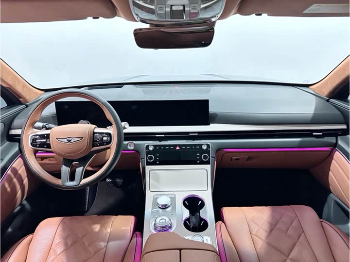 Фото 8 - Genesis GV80