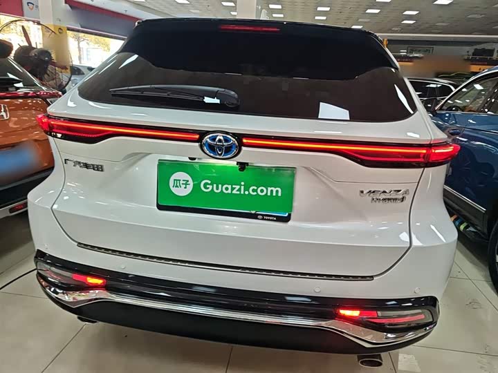 Фото 6 - Toyota Venza