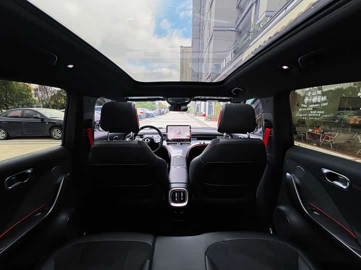 Фото 9 - Smart #1