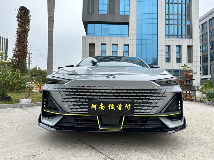 Фото 2 - Changan UNI-V