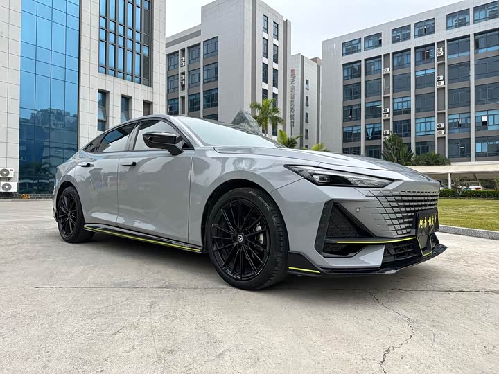 Фото 3 - Changan UNI-V