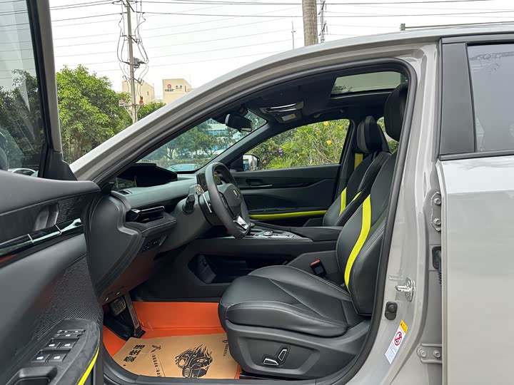 Фото 5 - Changan UNI-V