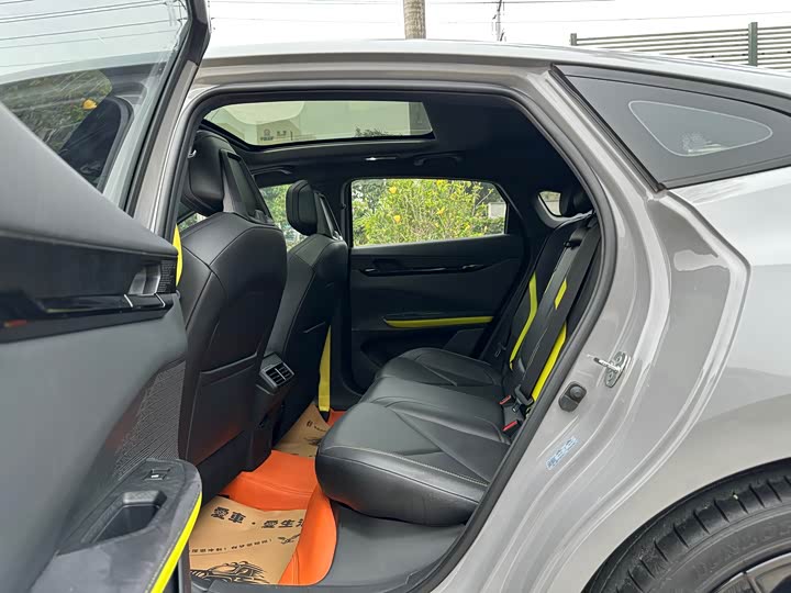 Фото 6 - Changan UNI-V