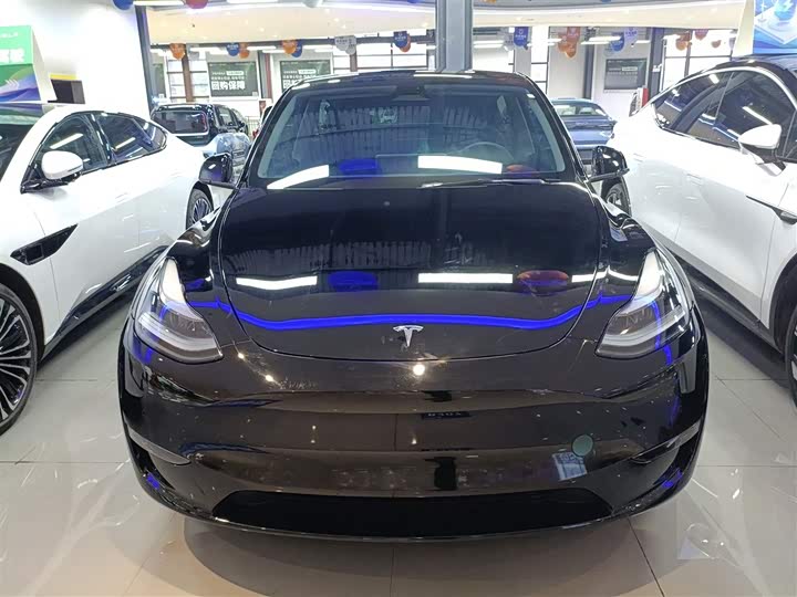 Фото 3 - Tesla Model Y