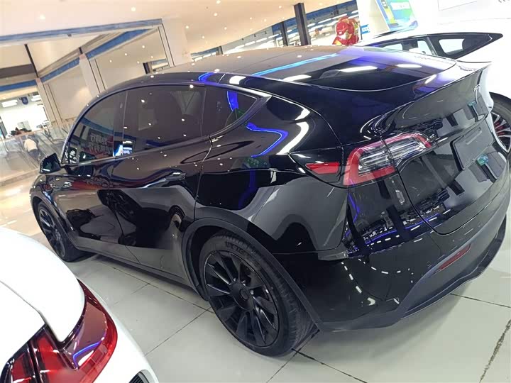 Фото 5 - Tesla Model Y