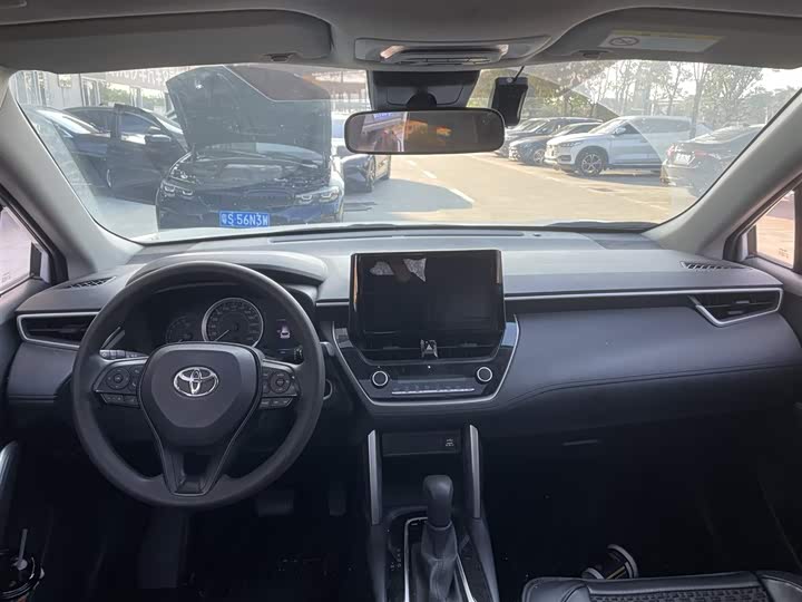 Фото 6 - Toyota Corolla Cross