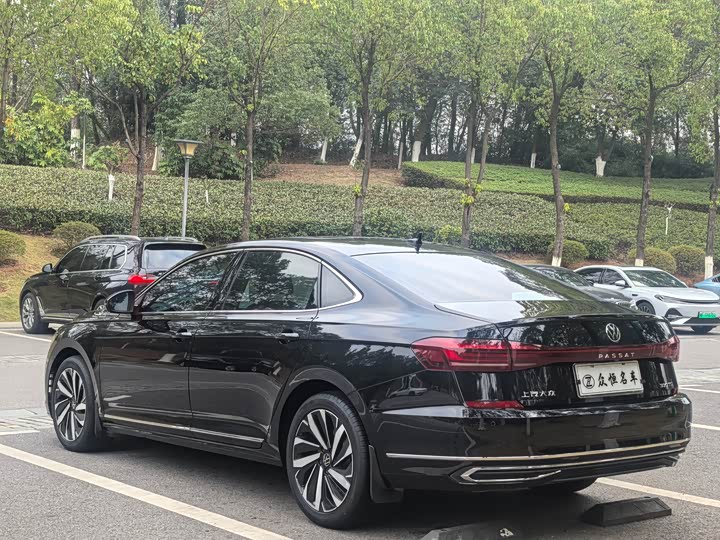 Фото 6 - Volkswagen Passat