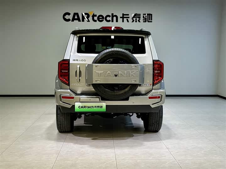 Фото 4 - Tank 400 Hybrid