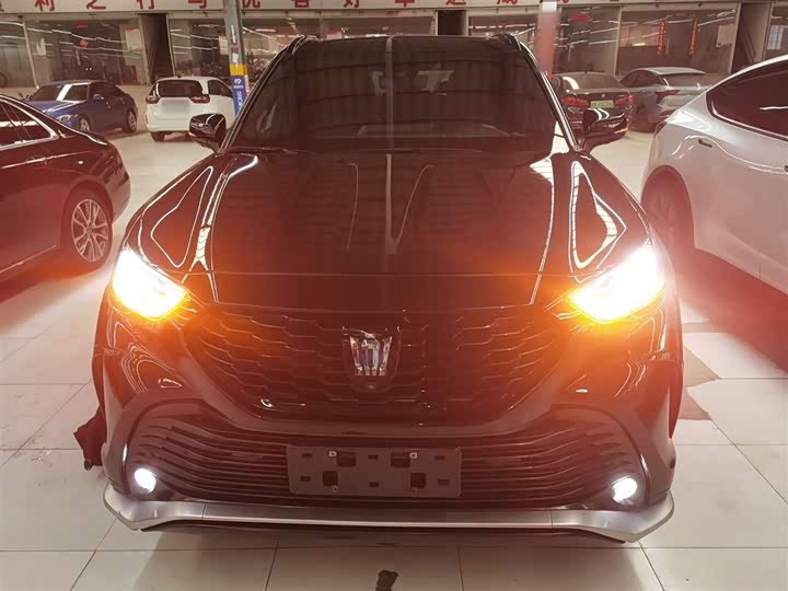 Фото 3 - Toyota Crown Kluger