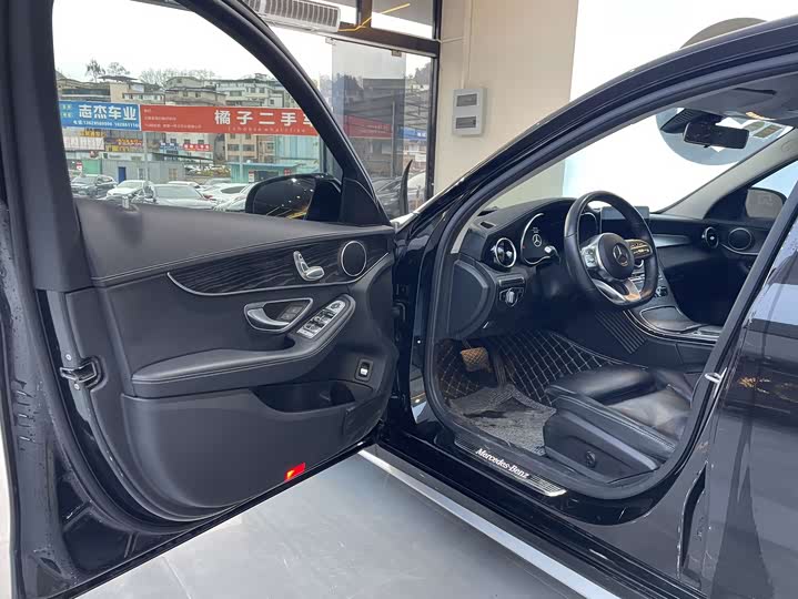 Фото 3 - Mercedes-Benz C-Class