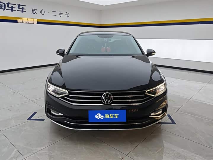 Фото 2 - Volkswagen Magotan