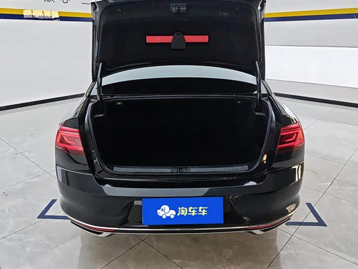 Фото 4 - Volkswagen Magotan