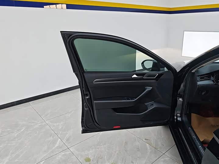 Фото 7 - Volkswagen Magotan