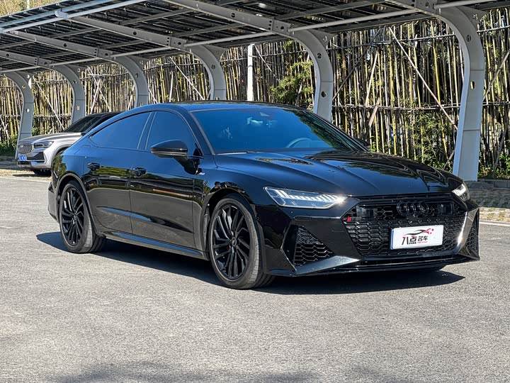 Фото 2 - Audi A7