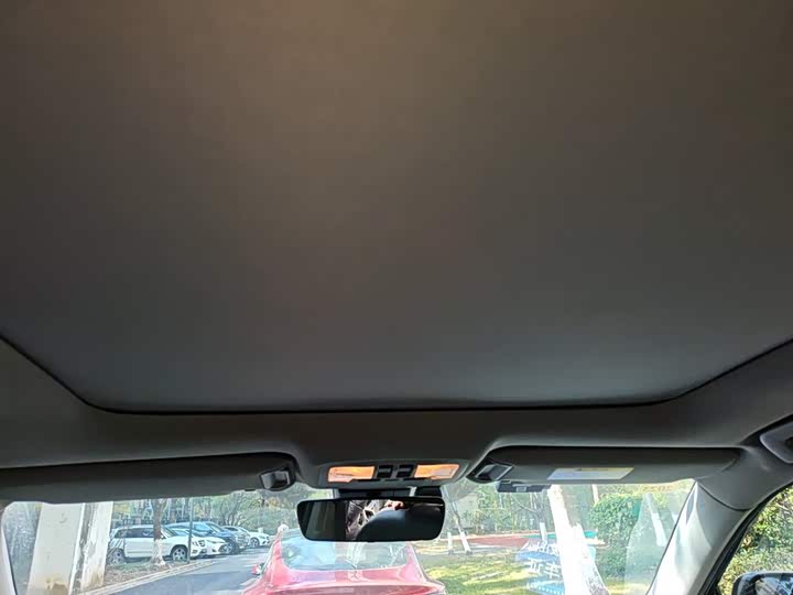 Фото 9 - Toyota Highlander