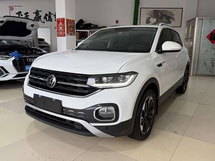 Фото 1 - Volkswagen Tacqua